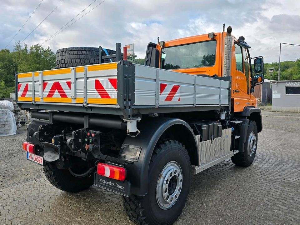 Neuwertiger Unimog U530 7800km EAS Easy-Drive Mercedes-Benz U 530 UGN UGE 405 527 535 435 430 Kipper - Veículo limpa-neves: foto 4 Neuwertiger Unimog U530 7800km EAS Easy-Drive Mercedes-Benz U 530 UGN UGE 405 527 535 435 430 Kipper - Veículo limpa-neves: foto 4