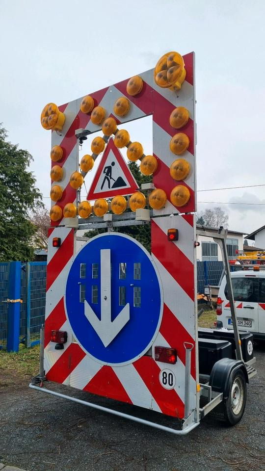 Reboque Nissen LED Absperrtafel ABIS Dora Fat Fahrbare Verkehrsleittafel Verkehrsleitanhänger Verkehrssicherungsanhänger Leitanhänger Sperrwand: foto 9