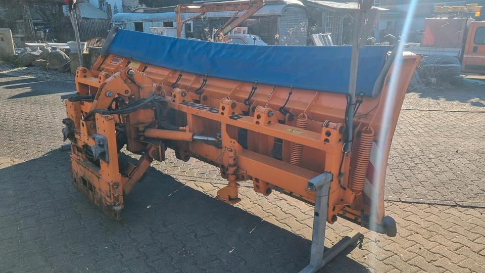 Schmidt MS 40.1 Schneepflug 4m. Schneeschild Scheeschieber Tarron CP MF für Unimog 405 - Lâmina limpa-neves: foto 3 Schmidt MS 40.1 Schneepflug 4m. Schneeschild Scheeschieber Tarron CP MF für Unimog 405 - Lâmina limpa-neves: foto 3