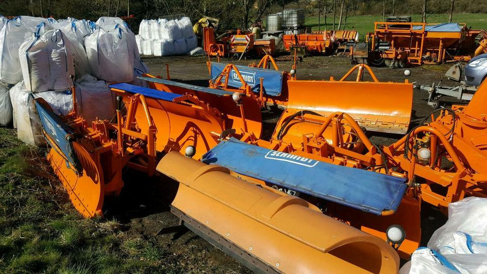 Schneepflug Schmidt Beilhack Winterdienst Schneeschild Unimog Fen - Lâmina limpa-neves: foto 1 Schneepflug Schmidt Beilhack Winterdienst Schneeschild Unimog Fen - Lâmina limpa-neves: foto 1