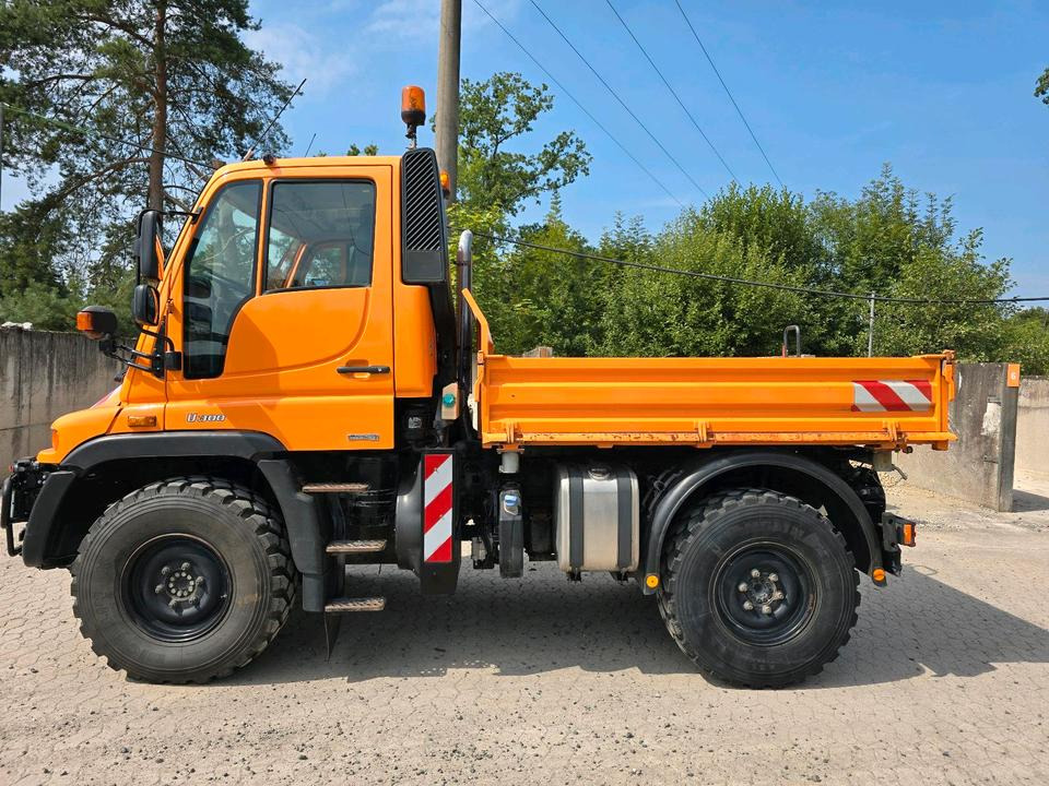 Veículo limpa-neves Unimog 405/10 U300 Bluetec 4 Automatik EAS Mercedes-Benz U 300  UGE UGN mit Kipperpritsche: foto 8