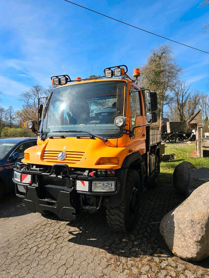 Unimog 405/10 U400 Bluetec 5 Leistungshydraulik Hydrostat U 400 500 300 Mercedes-Benz 318 218 430 423 427 - Veículo limpa-neves: foto 2 Unimog 405/10 U400 Bluetec 5 Leistungshydraulik Hydrostat U 400 500 300 Mercedes-Benz 318 218 430 423 427 - Veículo limpa-neves: foto 2