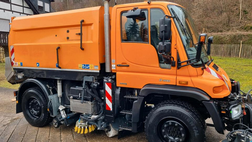 Unimog 9400km U400 405 Kehrmaschine SK 370 Schmidt Mercedes Benz Variopilot Kehraufbau Hydrostat 2011 Bluetec 5 - Varredora urbana: foto 5 Unimog 9400km U400 405 Kehrmaschine SK 370 Schmidt Mercedes Benz Variopilot Kehraufbau Hydrostat 2011 Bluetec 5 - Varredora urbana: foto 5