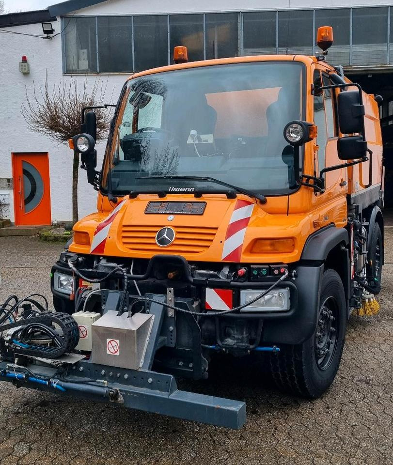 Unimog Kehrmaschine U400 405 Mercedes-Benz Hydrostat Wechsellenkung Variopilot - Varredora urbana: foto 3 Unimog Kehrmaschine U400 405 Mercedes-Benz Hydrostat Wechsellenkung Variopilot - Varredora urbana: foto 3