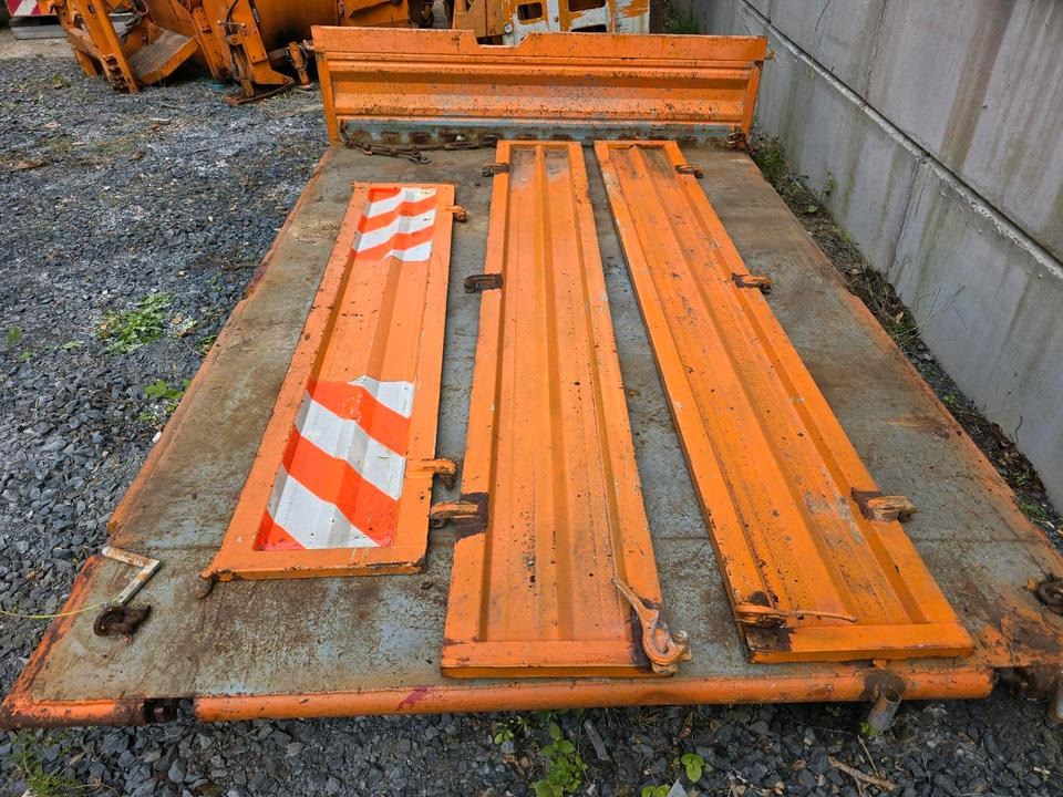Unimog Pritsche Kipperpritsche 424 435 427 U 1650 2150 1450 1550 1400 1600 1200 - Carroçaria para caminhões basculantes: foto 3 Unimog Pritsche Kipperpritsche 424 435 427 U 1650 2150 1450 1550 1400 1600 1200 - Carroçaria para caminhões basculantes: foto 3