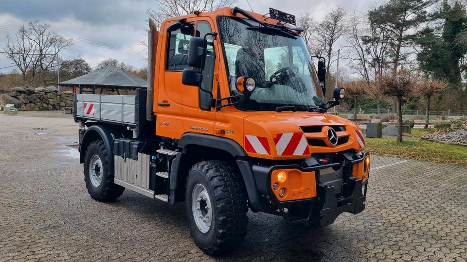 Zu vermieten Unimog 405 U318 423 429 430 Mercedes Benz 318 527 Vermietung - Veículo limpa-neves: foto 1 Zu vermieten Unimog 405 U318 423 429 430 Mercedes Benz 318 527 Vermietung - Veículo limpa-neves: foto 1