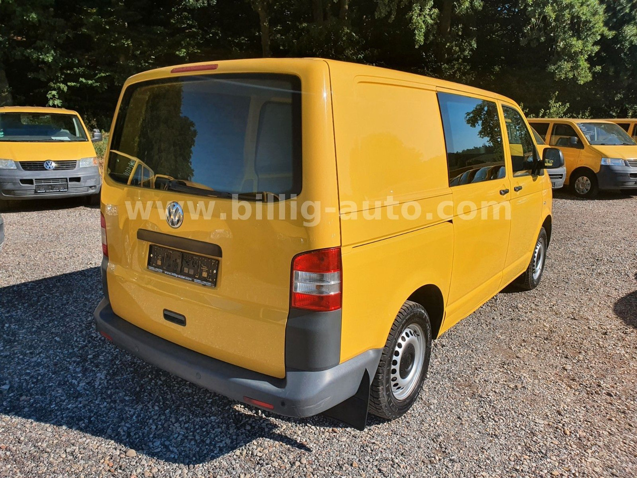 Volkswagen T5 Transporter 2.0TDI EU5*2xSchiebetüre*1.Hand* - Automóvel: foto 5 Volkswagen T5 Transporter 2.0TDI EU5*2xSchiebetüre*1.Hand* - Automóvel: foto 5