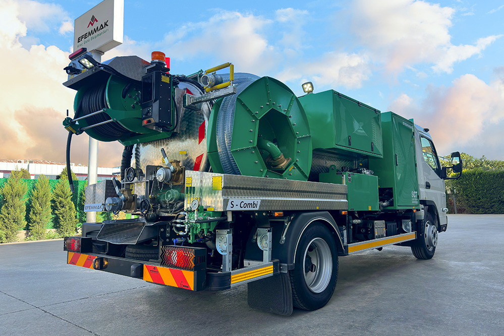 EFEMMAK S-Combi Combined Sewer Jetting And Vacuum Vehicle - Caminhão limpa fossa: foto 3 EFEMMAK S-Combi Combined Sewer Jetting And Vacuum Vehicle - Caminhão limpa fossa: foto 3