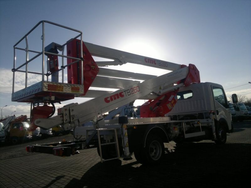 CMC TB260 26m zamontowany na Nissan Cabstar - Caminhão com plataforma aérea: foto 3 CMC TB260 26m zamontowany na Nissan Cabstar - Caminhão com plataforma aérea: foto 3
