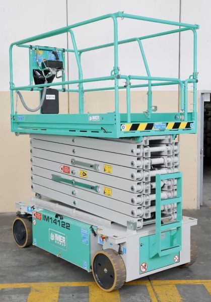 IMER GROUP Seria IM 122 Nowy podnośnik nożycowy elektryczny - Plataforma de Tijera/ Plataforma de tesoura: foto 3 IMER GROUP Seria IM 122 Nowy podnośnik nożycowy elektryczny - Plataforma de Tijera/ Plataforma de tesoura: foto 3