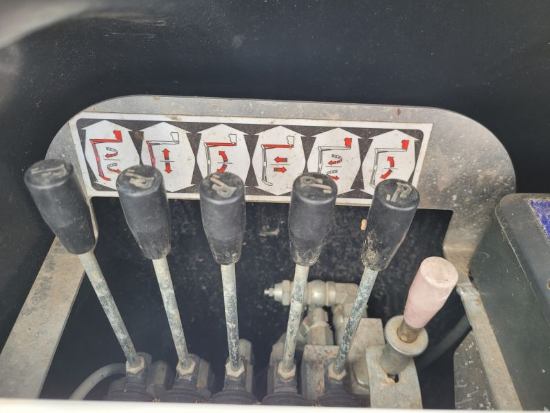 Nissan Cabstar NT400 podnośnik koszowy 20 m Oil&Steel Snake 2010 Plus - Caminhão com plataforma aérea: foto 4 Nissan Cabstar NT400 podnośnik koszowy 20 m Oil&Steel Snake 2010 Plus - Caminhão com plataforma aérea: foto 4