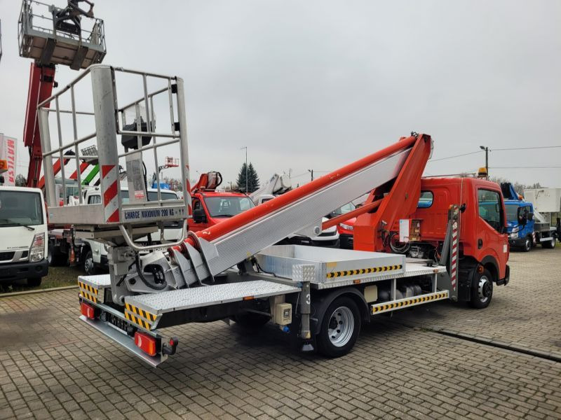 Renault Maxity podnośnik koszowy 22 m Multitel MT222AZ - Caminhão com plataforma aérea: foto 4 Renault Maxity podnośnik koszowy 22 m Multitel MT222AZ - Caminhão com plataforma aérea: foto 4