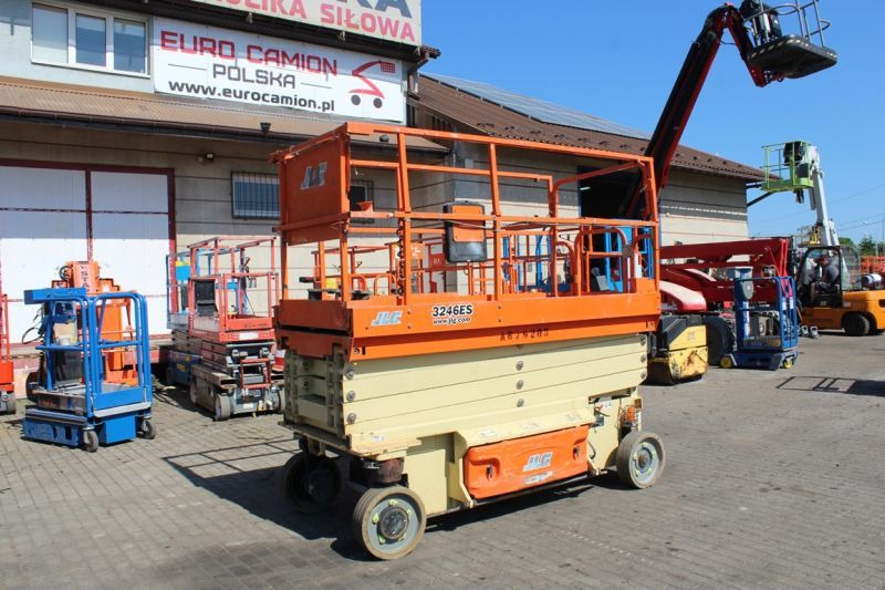 Podnośnik nożycowy elektryczny 12 m JLG 3246 ES - Plataforma de Tijera/ Plataforma de tesoura: foto 1 Podnośnik nożycowy elektryczny 12 m JLG 3246 ES - Plataforma de Tijera/ Plataforma de tesoura: foto 1