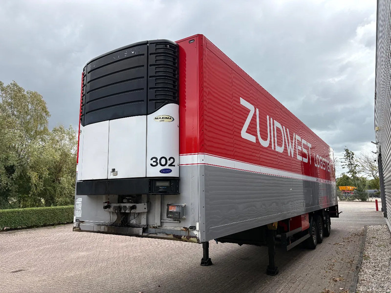 Schmitz Cargobull SKO 24 / SAV ASSEN / DHOLLANDIA 3000 kg / CARRIER MAXIMA 1300 / 1x stuuras / APK - TUV SEPTEMBER 2026 / - Semireboque frigorífico: foto 2 Schmitz Cargobull SKO 24 / SAV ASSEN / DHOLLANDIA 3000 kg / CARRIER MAXIMA 1300 / 1x stuuras / APK - TUV SEPTEMBER 2026 / - Semireboque frigorífico: foto 2