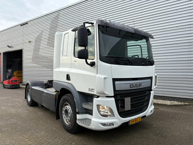 DAF CF 440 6x2 / HOLLAND TRUCK / LOW KM / NEW APK - TUV / BULK COMPRESSOR / ADR I II III / - Tractor: foto 1 DAF CF 440 6x2 / HOLLAND TRUCK / LOW KM / NEW APK - TUV / BULK COMPRESSOR / ADR I II III / - Tractor: foto 1