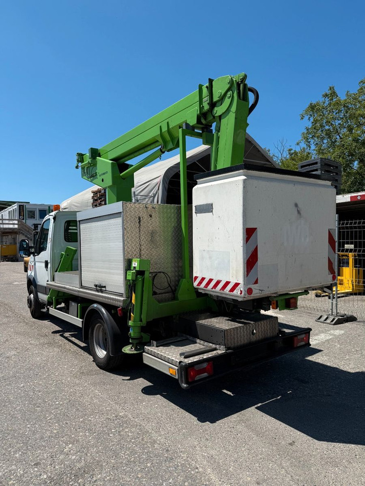 Iveco Daily 50C14 CNG Gelenksteiger - Caminhão com plataforma aérea: foto 3 Iveco Daily 50C14 CNG Gelenksteiger - Caminhão com plataforma aérea: foto 3