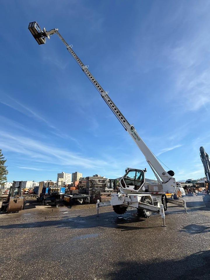 Merlo Roto 40.25 MCSS - Empilhador telescópico: foto 1 Merlo Roto 40.25 MCSS - Empilhador telescópico: foto 1