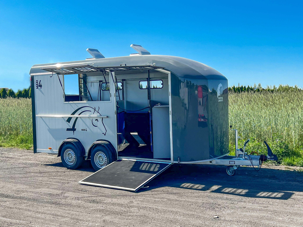 CHEVAL LIBERTÉ MAXI 4 - OPTIMAX - Reboque para cavalos: foto 2 CHEVAL LIBERTÉ MAXI 4 - OPTIMAX - Reboque para cavalos: foto 2