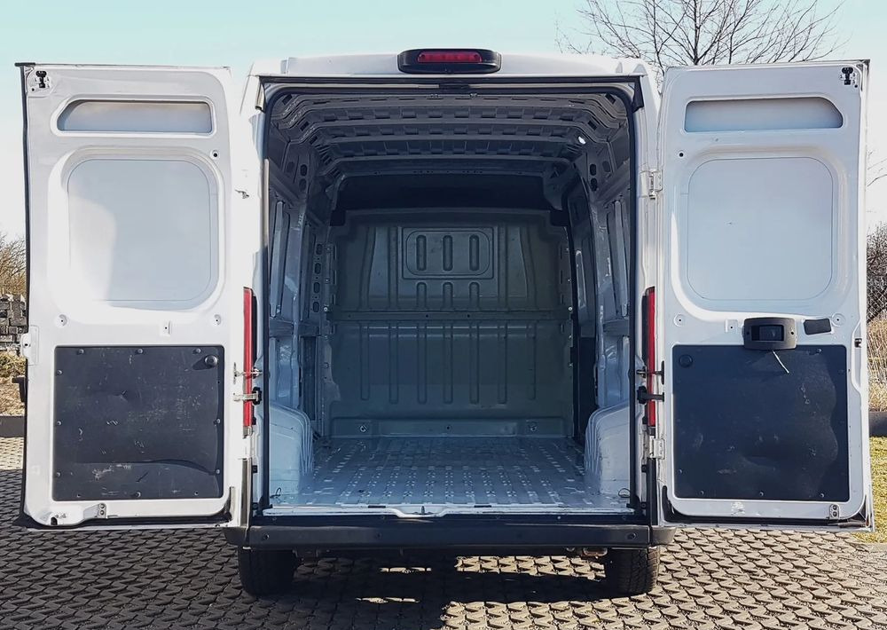 Fiat Ducato L3H2 Blaszak DŁUGI WYSOKI 2,3 MJ KLIMATYZACJA Multijet - Furgão: foto 5 Fiat Ducato L3H2 Blaszak DŁUGI WYSOKI 2,3 MJ KLIMATYZACJA Multijet - Furgão: foto 5