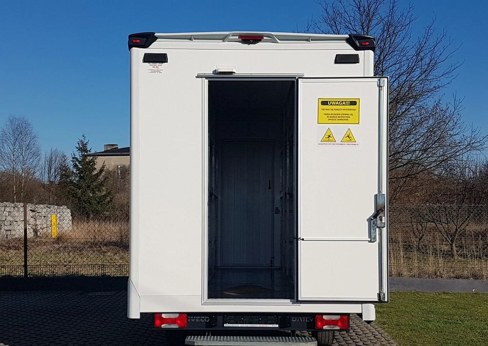 Iveco DAILY KONTENER NISKOPODŁOGOWY 4,43x2,23x2,42 SKLEP FOODTRUCK BAR KLIMA KONIOWÓZ KAMPER - Food truck: foto 5 Iveco DAILY KONTENER NISKOPODŁOGOWY 4,43x2,23x2,42 SKLEP FOODTRUCK BAR KLIMA KONIOWÓZ KAMPER - Food truck: foto 5