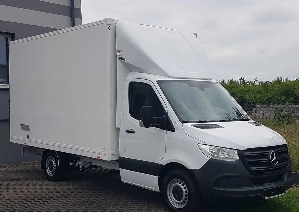 Mercedes-Benz Sprinter KONTENER 8EP 4,11x2,15x2,30 KLIMA 314 CDI MANUAL KRAJOWY - Carrinha de contentor: foto 1 Mercedes-Benz Sprinter KONTENER 8EP 4,11x2,15x2,30 KLIMA 314 CDI MANUAL KRAJOWY - Carrinha de contentor: foto 1
