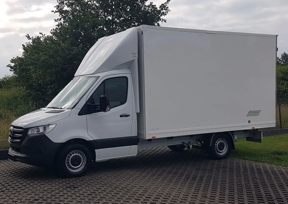 Mercedes-Benz Sprinter KONTENER 8EP 4,11x2,15x2,30 KLIMA 314 CDI MANUAL KRAJOWY - Carrinha de contentor: foto 2 Mercedes-Benz Sprinter KONTENER 8EP 4,11x2,15x2,30 KLIMA 314 CDI MANUAL KRAJOWY - Carrinha de contentor: foto 2