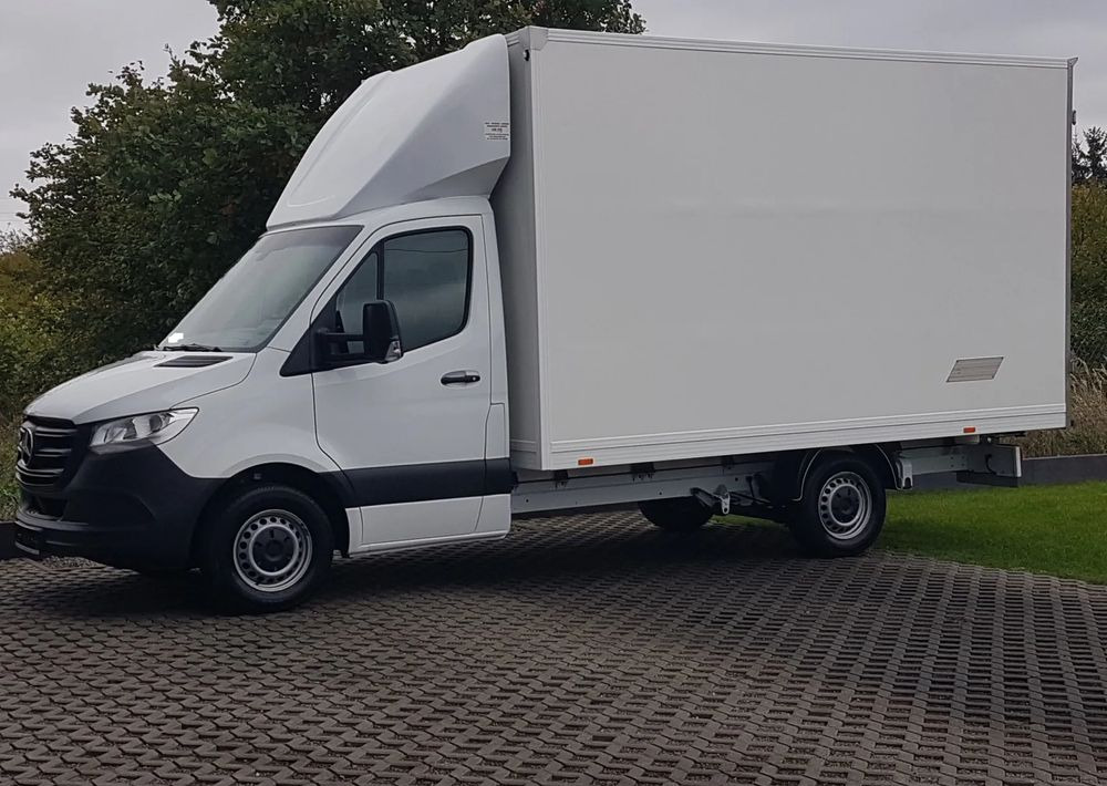 Mercedes-Benz Sprinter KONTENER 8EP 4,13x2,17x2,30 KLIMA 314 CDI MANUAL KRAJOWY - Carrinha de contentor: foto 2 Mercedes-Benz Sprinter KONTENER 8EP 4,13x2,17x2,30 KLIMA 314 CDI MANUAL KRAJOWY - Carrinha de contentor: foto 2