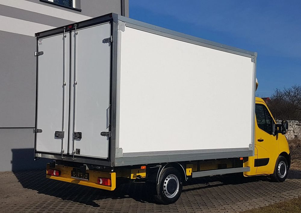 Renault MASTER KONTENER 8EP 4,21x2,23x2,22 KLIMA KRAJOWY MANUAL 6-BIEGÓW - Carrinha de contentor: foto 4 Renault MASTER KONTENER 8EP 4,21x2,23x2,22 KLIMA KRAJOWY MANUAL 6-BIEGÓW - Carrinha de contentor: foto 4