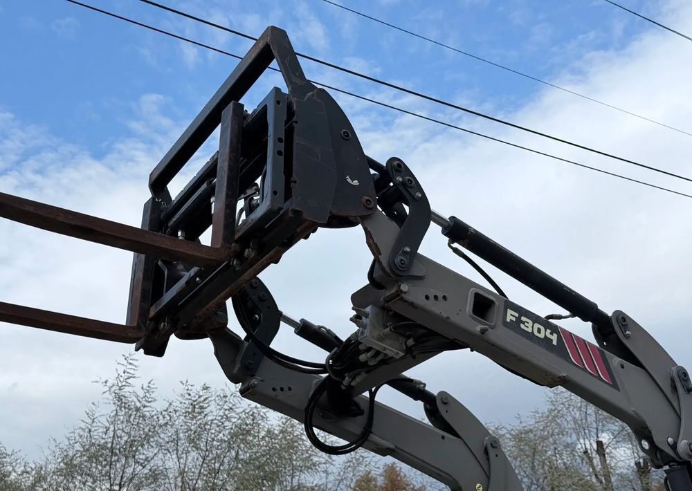 Claas * Ciągnik Traktor CLAAS 240 F NEXOS * 4x4 * Sadowniczy * Tur MX F304 * TUZ * Wałek WOM - Trator: foto 5 Claas * Ciągnik Traktor CLAAS 240 F NEXOS * 4x4 * Sadowniczy * Tur MX F304 * TUZ * Wałek WOM - Trator: foto 5