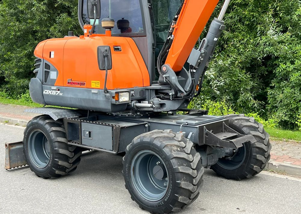 Doosan DOOSAN DX57W *ROTOTILT* 2200 Motogodzin * Jak Nowa * Sprowadzona * Stan Perfekcyjny - Escavadeira de rodas: foto 5 Doosan DOOSAN DX57W *ROTOTILT* 2200 Motogodzin * Jak Nowa * Sprowadzona * Stan Perfekcyjny - Escavadeira de rodas: foto 5
