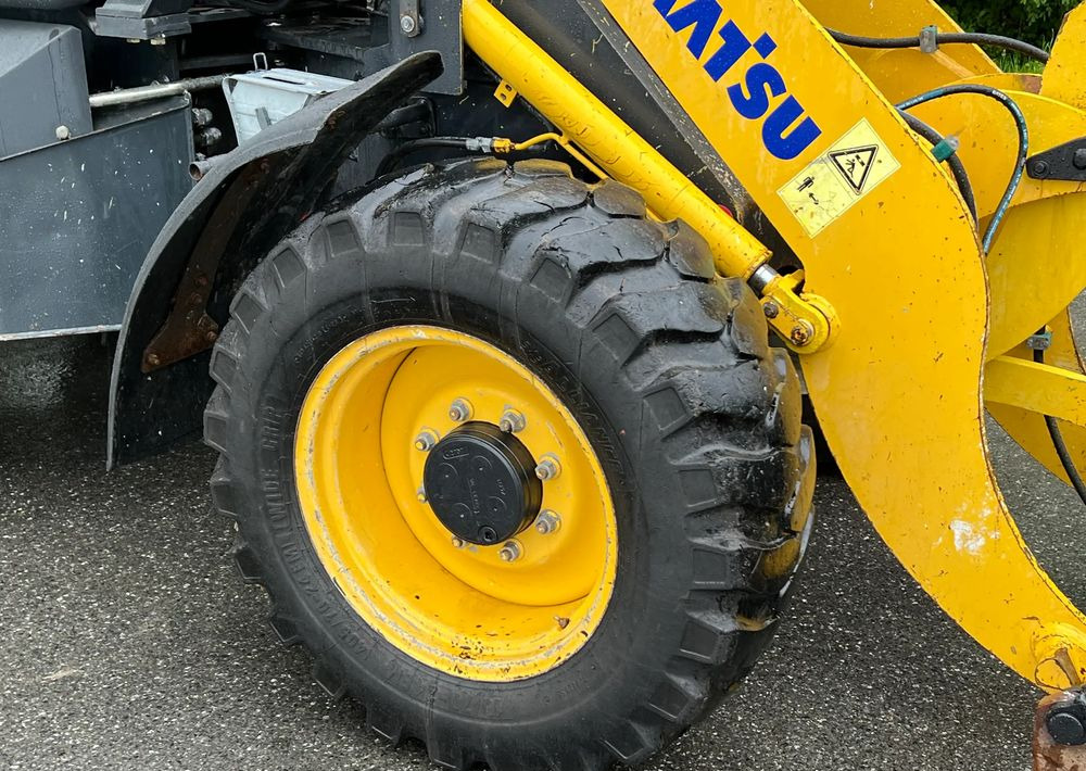 Komatsu Ładowarka KOMATSU WA 90 STAN IDEALNY - Carregadeira de rodas: foto 5 Komatsu Ładowarka KOMATSU WA 90 STAN IDEALNY - Carregadeira de rodas: foto 5