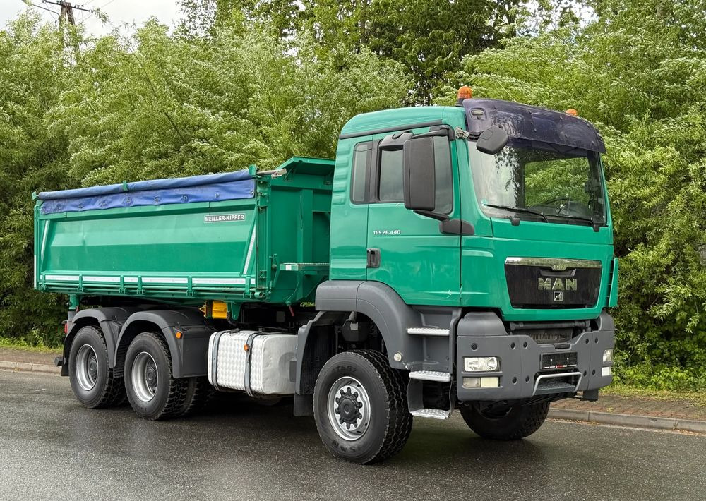 MAN * TGS 26.440 MAN * Kiper / Wywrotka * 6x6 * Sprowadzona * Bordmatik * Stan Perfekcyjny - Caminhão basculante: foto 2 MAN * TGS 26.440 MAN * Kiper / Wywrotka * 6x6 * Sprowadzona * Bordmatik * Stan Perfekcyjny - Caminhão basculante: foto 2