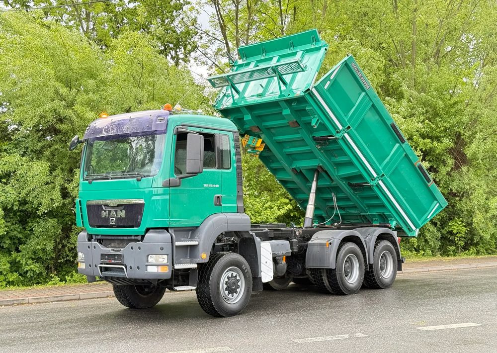 MAN * TGS 26.440 MAN * Kiper / Wywrotka * 6x6 * Sprowadzona * Bordmatik * Stan Perfekcyjny - Caminhão basculante: foto 1 MAN * TGS 26.440 MAN * Kiper / Wywrotka * 6x6 * Sprowadzona * Bordmatik * Stan Perfekcyjny - Caminhão basculante: foto 1