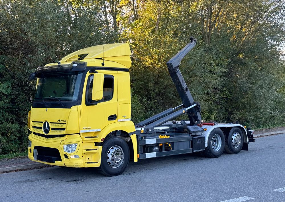 Mercedes-Benz * Hakowiec * Mercedes Antos 2543 * Sprowadzony * Stan Perfekcyjny - Caminhão polibenne: foto 1 Mercedes-Benz * Hakowiec * Mercedes Antos 2543 * Sprowadzony * Stan Perfekcyjny - Caminhão polibenne: foto 1