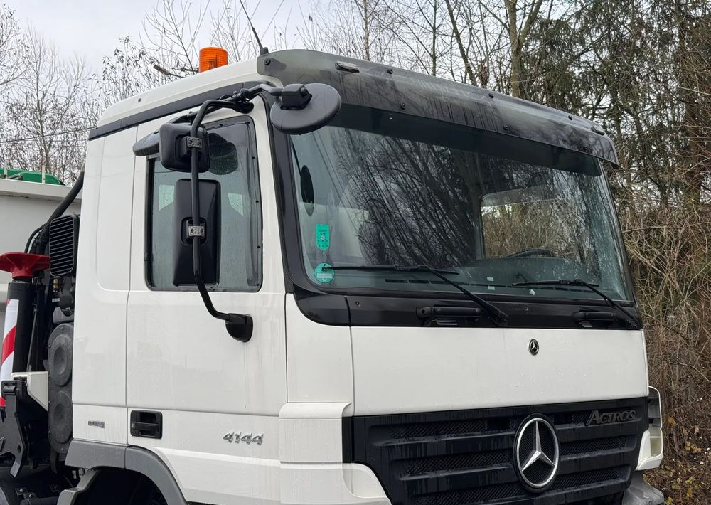 Mercedes-Benz * Mercedes 8x6  Actros 4144 * HDS Palfinger 150002 + FLY JIB PJ 170 * Dźwig * 40 TON * Wyciągarka * 35 Metrów * Kosz * - Caminhão grua: foto 3 Mercedes-Benz * Mercedes 8x6  Actros 4144 * HDS Palfinger 150002 + FLY JIB PJ 170 * Dźwig * 40 TON * Wyciągarka * 35 Metrów * Kosz * - Caminhão grua: foto 3