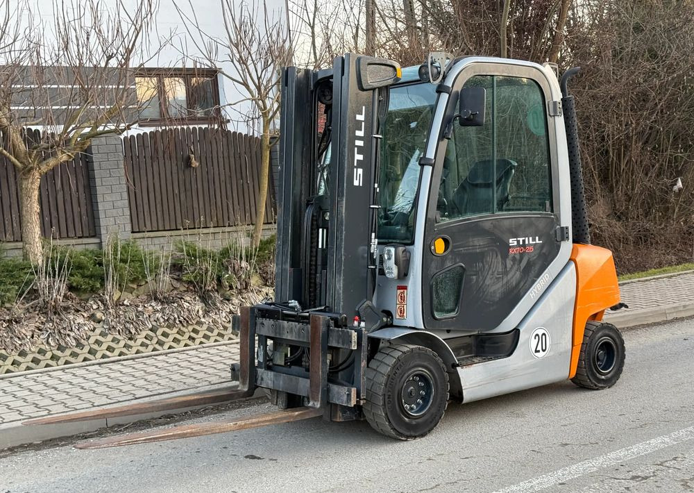 Still * Sprowadzony * Still RX 70-25 Triplex * Wózek Widłowy * Stan Idealny * - Empilhadeira a diesel: foto 1 Still * Sprowadzony * Still RX 70-25 Triplex * Wózek Widłowy * Stan Idealny * - Empilhadeira a diesel: foto 1