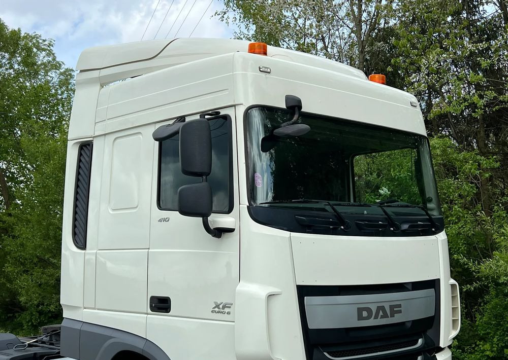 DAF *DAF XF 106 410 Euro 6 * Sprowadzony * Klima Retarder * Bardzo Dobry Stan * Ciągnik Siodłowy - Tractor: foto 4 DAF *DAF XF 106 410 Euro 6 * Sprowadzony * Klima Retarder * Bardzo Dobry Stan * Ciągnik Siodłowy - Tractor: foto 4