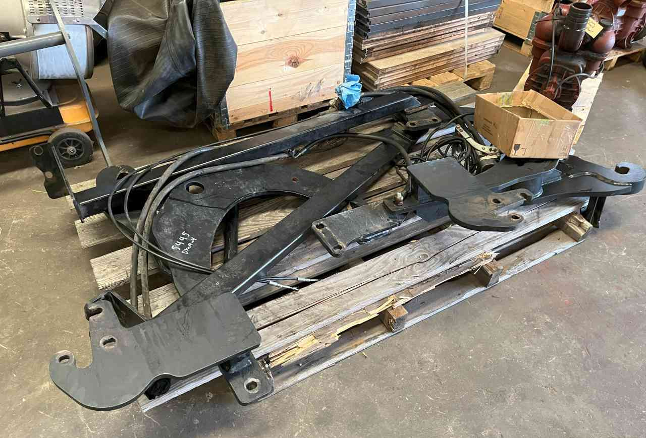 BMH Palas SC 370 Front-laders / Frontlader / Voorlader / Tractoren - Carregador frontal para o trator: foto 4 BMH Palas SC 370 Front-laders / Frontlader / Voorlader / Tractoren - Carregador frontal para o trator: foto 4