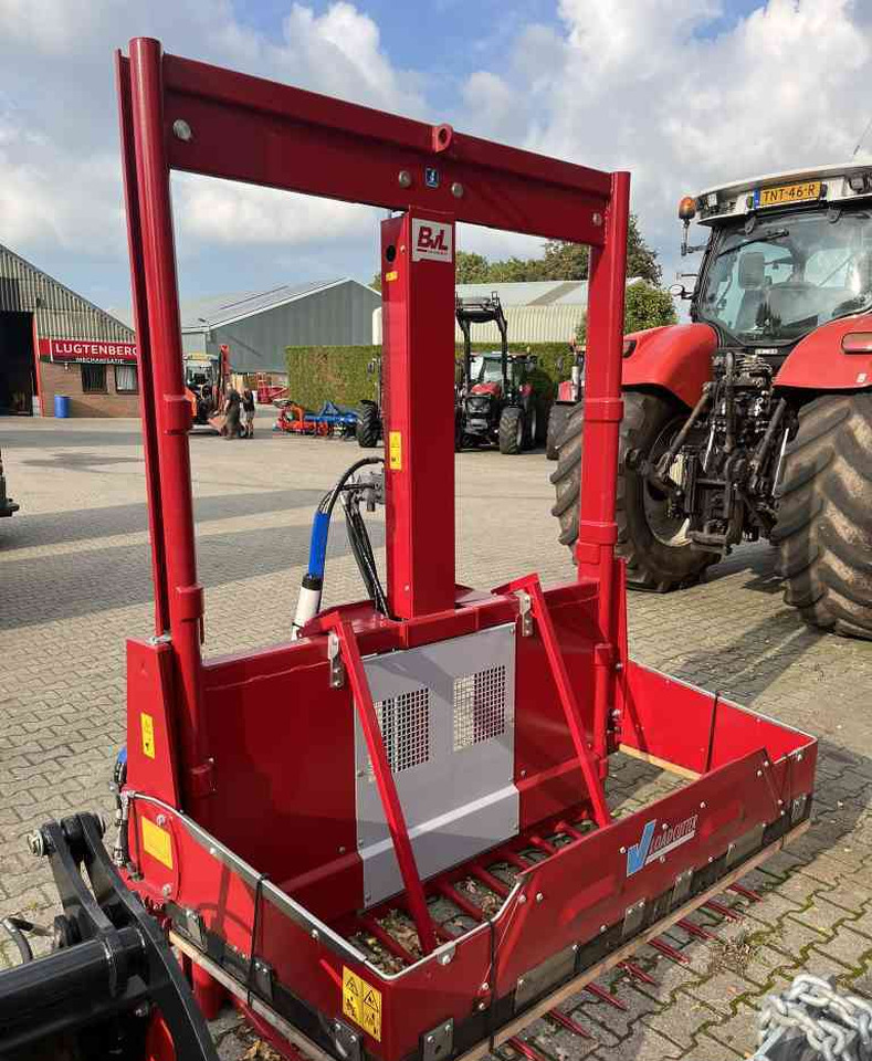 BVL Megastar 170 kuilsnijder voermachines - Equipamento para silagem: foto 1 BVL Megastar 170 kuilsnijder voermachines - Equipamento para silagem: foto 1