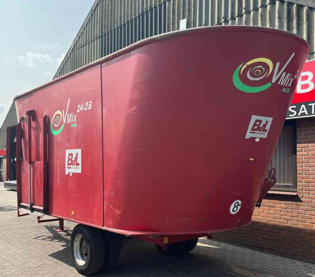 BVL V-Mix 24-2S Voermengwagen voermachines - Misturadora Alimentadora: foto 3 BVL V-Mix 24-2S Voermengwagen voermachines - Misturadora Alimentadora: foto 3