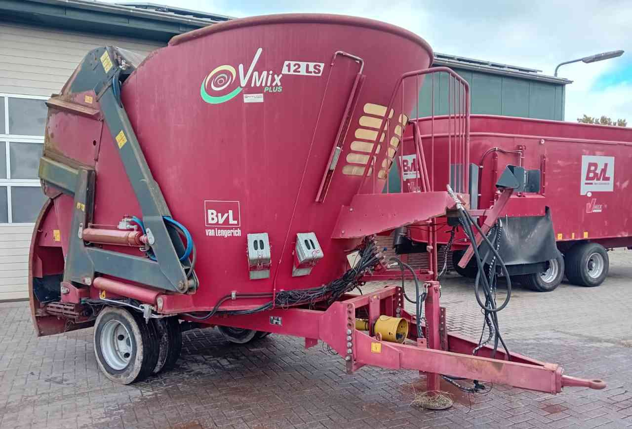 BVL V-Mix Plus 12 LS voermengwagen voermachines - Misturadora Alimentadora: foto 2 BVL V-Mix Plus 12 LS voermengwagen voermachines - Misturadora Alimentadora: foto 2