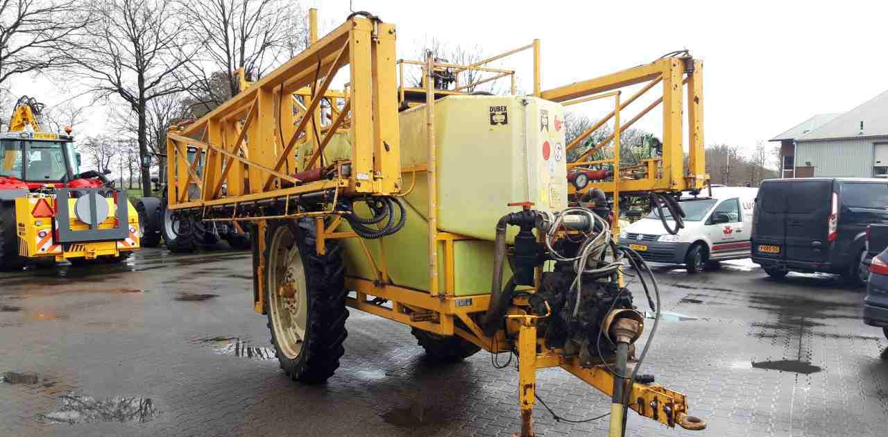 Dubex Vector 33 m. 3200 l. veldspuiten - Pulverizador de arrastar: foto 2 Dubex Vector 33 m. 3200 l. veldspuiten - Pulverizador de arrastar: foto 2