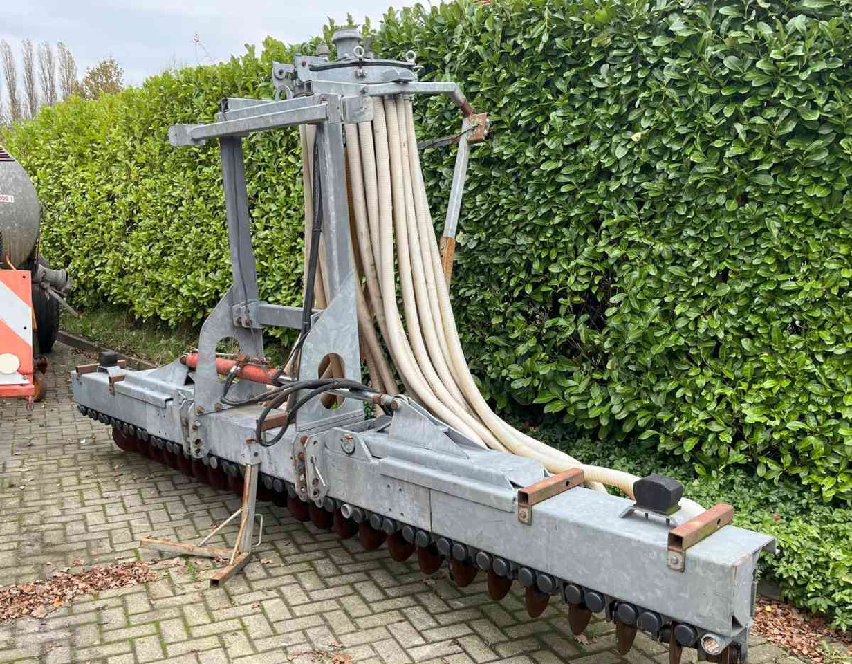 Jako ZBM 480 Zodebemester graslandbemester injecteur mestverwerking - Injector do estrume: foto 1 Jako ZBM 480 Zodebemester graslandbemester injecteur mestverwerking - Injector do estrume: foto 1