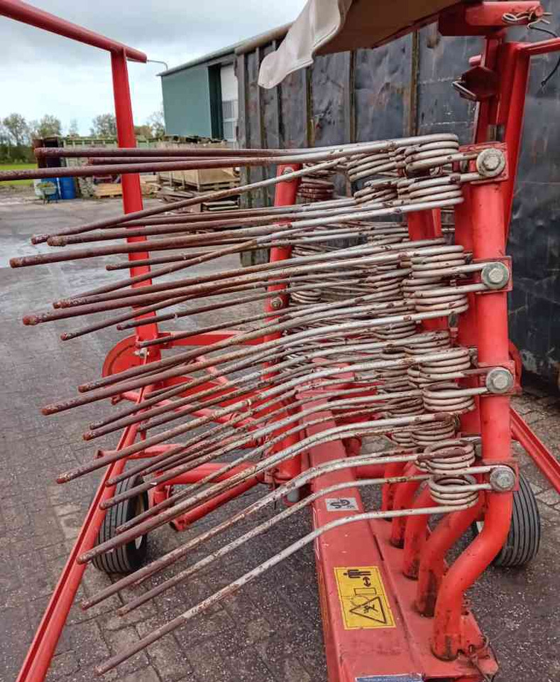 Kuhn GA4101GM zwadhark *Verkocht/sold* - Ancinho enleirador: foto 4 Kuhn GA4101GM zwadhark *Verkocht/sold* - Ancinho enleirador: foto 4