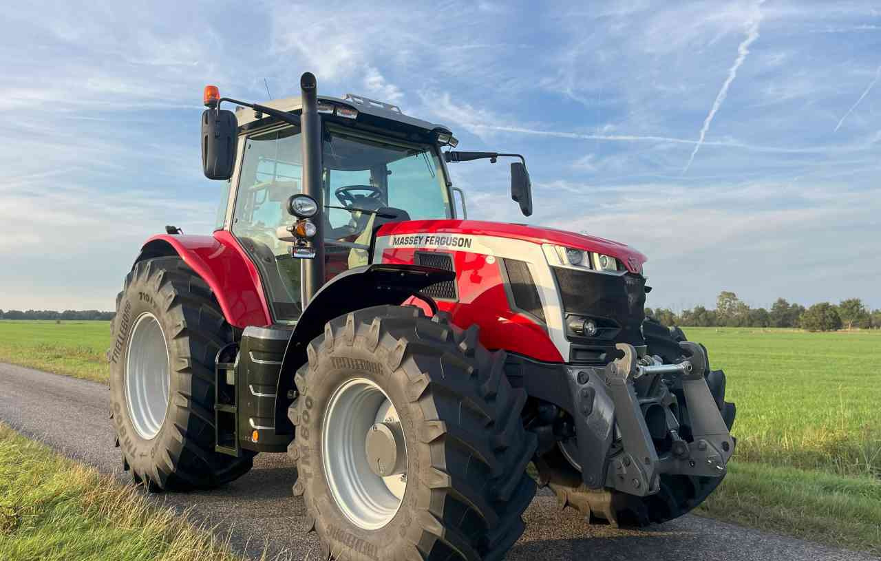 Massey Ferguson 7S.190 Dyna-VT Exclusive tractoren - Trator: foto 1 Massey Ferguson 7S.190 Dyna-VT Exclusive tractoren - Trator: foto 1