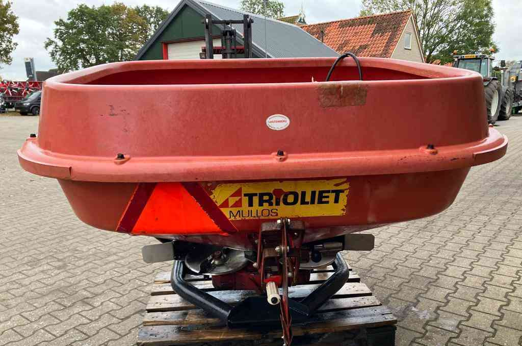 Trioliet TST Kunstmeststrooier mestverwerking - Distribuidor de fertilizantes: foto 2 Trioliet TST Kunstmeststrooier mestverwerking - Distribuidor de fertilizantes: foto 2