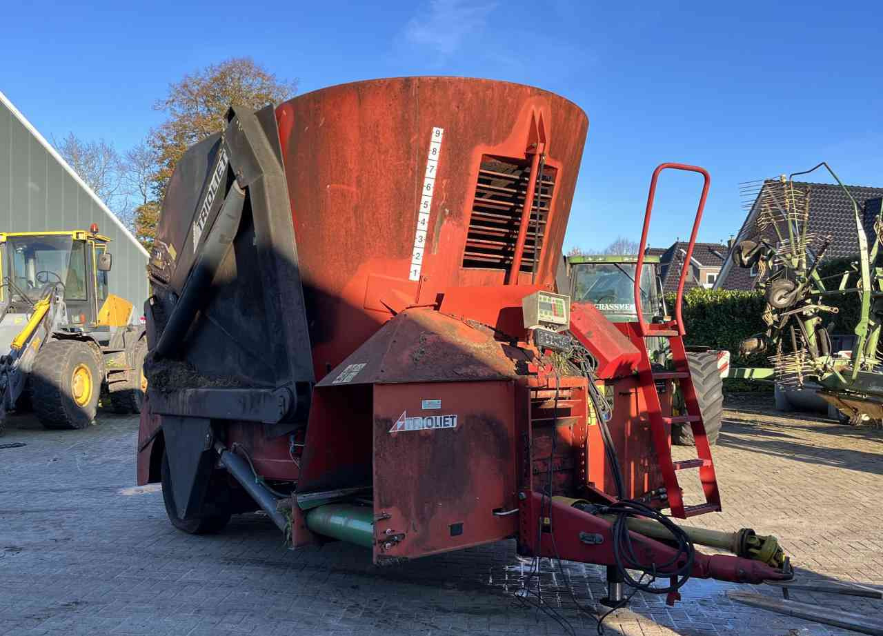 Trioliet Triomix 1200 zelfladende voermengwagen voermachines - Misturadora Alimentadora: foto 1 Trioliet Triomix 1200 zelfladende voermengwagen voermachines - Misturadora Alimentadora: foto 1
