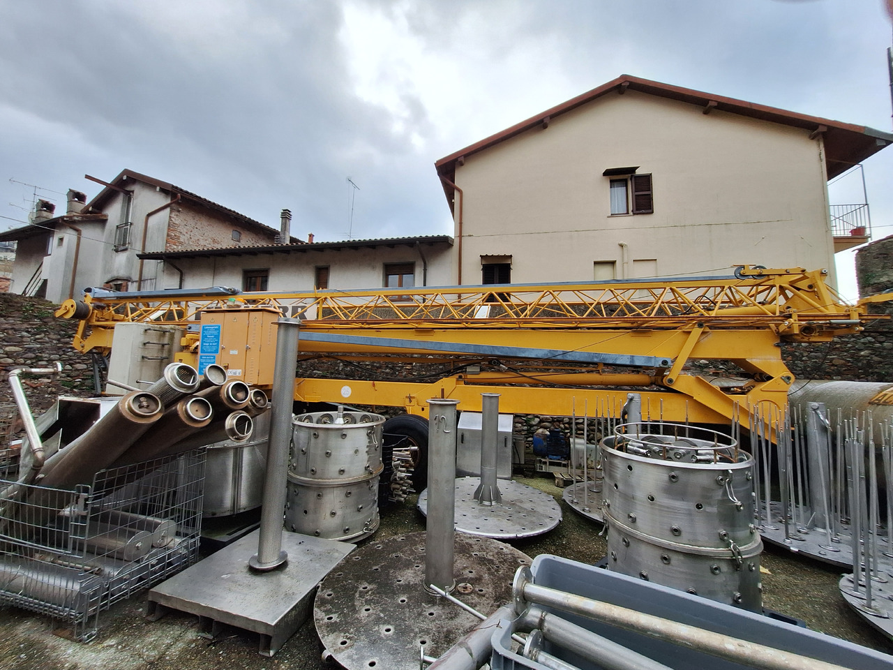 Liebherr 26H - Guindaste: foto 1 Liebherr 26H - Guindaste: foto 1