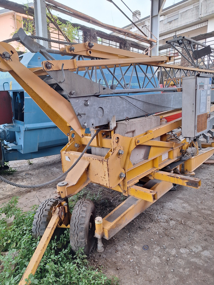 POTAIN HD10A - Guindaste: foto 1 POTAIN HD10A - Guindaste: foto 1