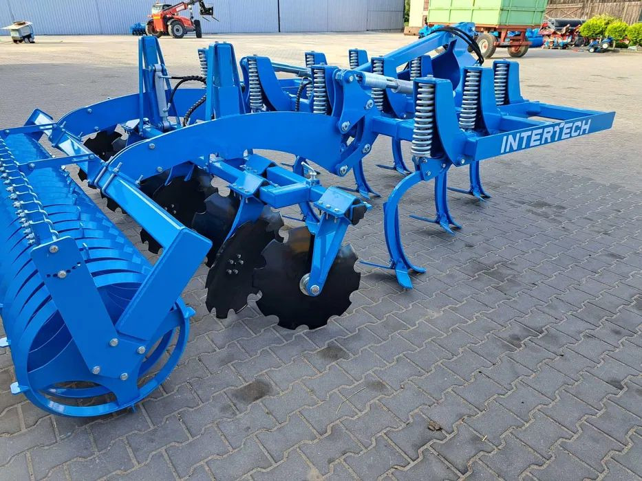Agregat bezorkowy INTER-TECH 3.0m wał daszkowy 600 OD RĘKI - Cultivador: foto 2 Agregat bezorkowy INTER-TECH 3.0m wał daszkowy 600 OD RĘKI - Cultivador: foto 2